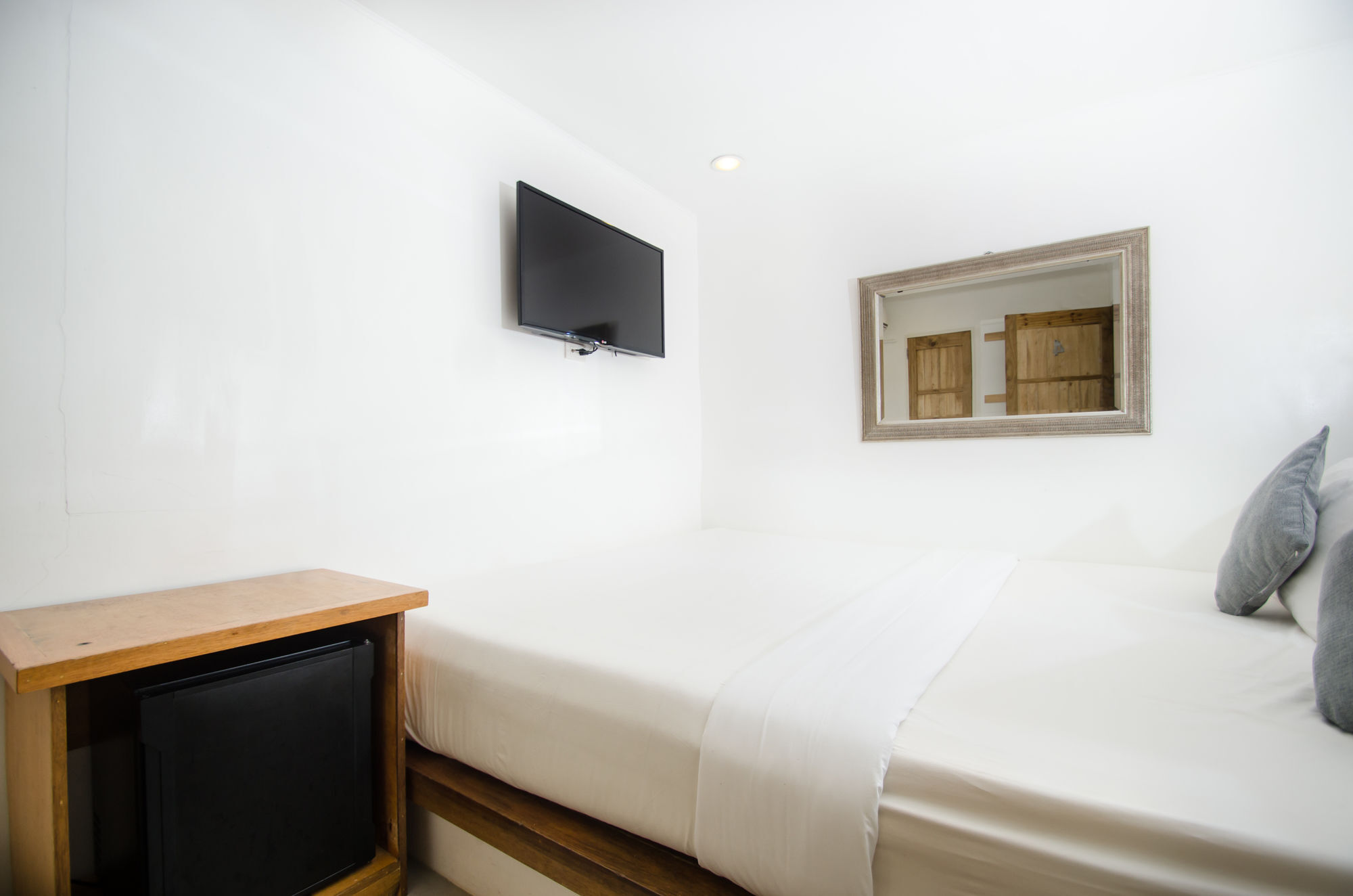 Zuzuni Boutique Hotel Balabag  Luaran gambar