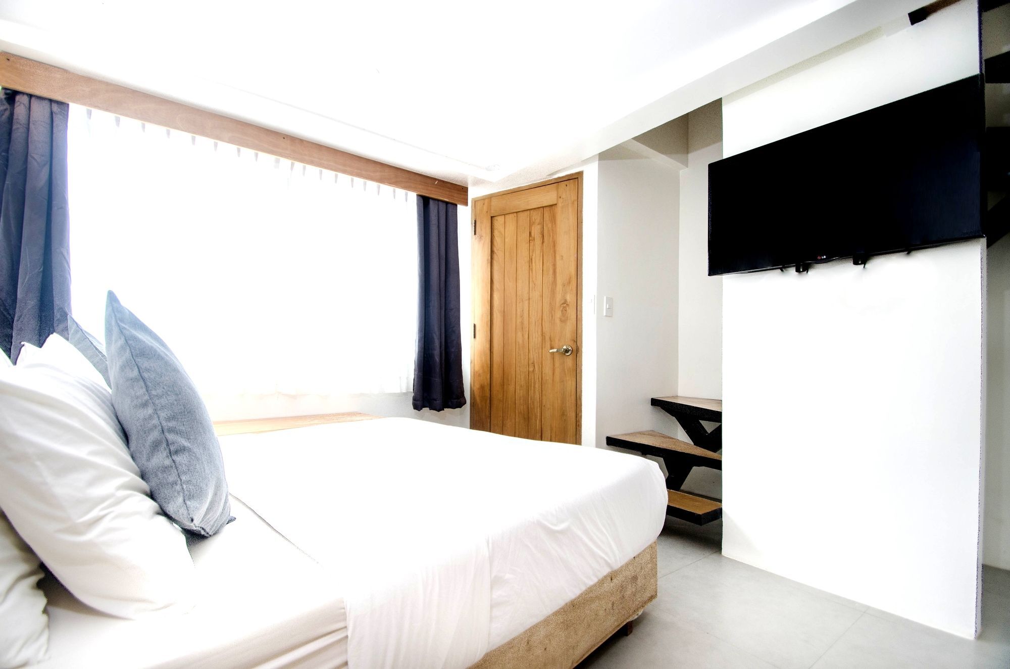 Zuzuni Boutique Hotel Balabag  Luaran gambar