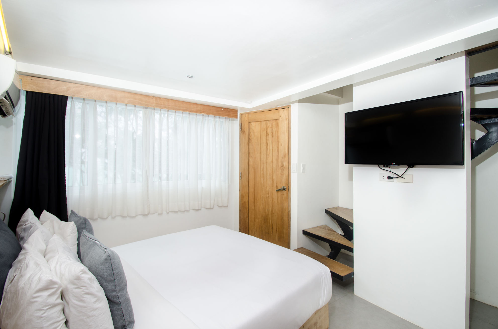 Zuzuni Boutique Hotel Balabag  Luaran gambar