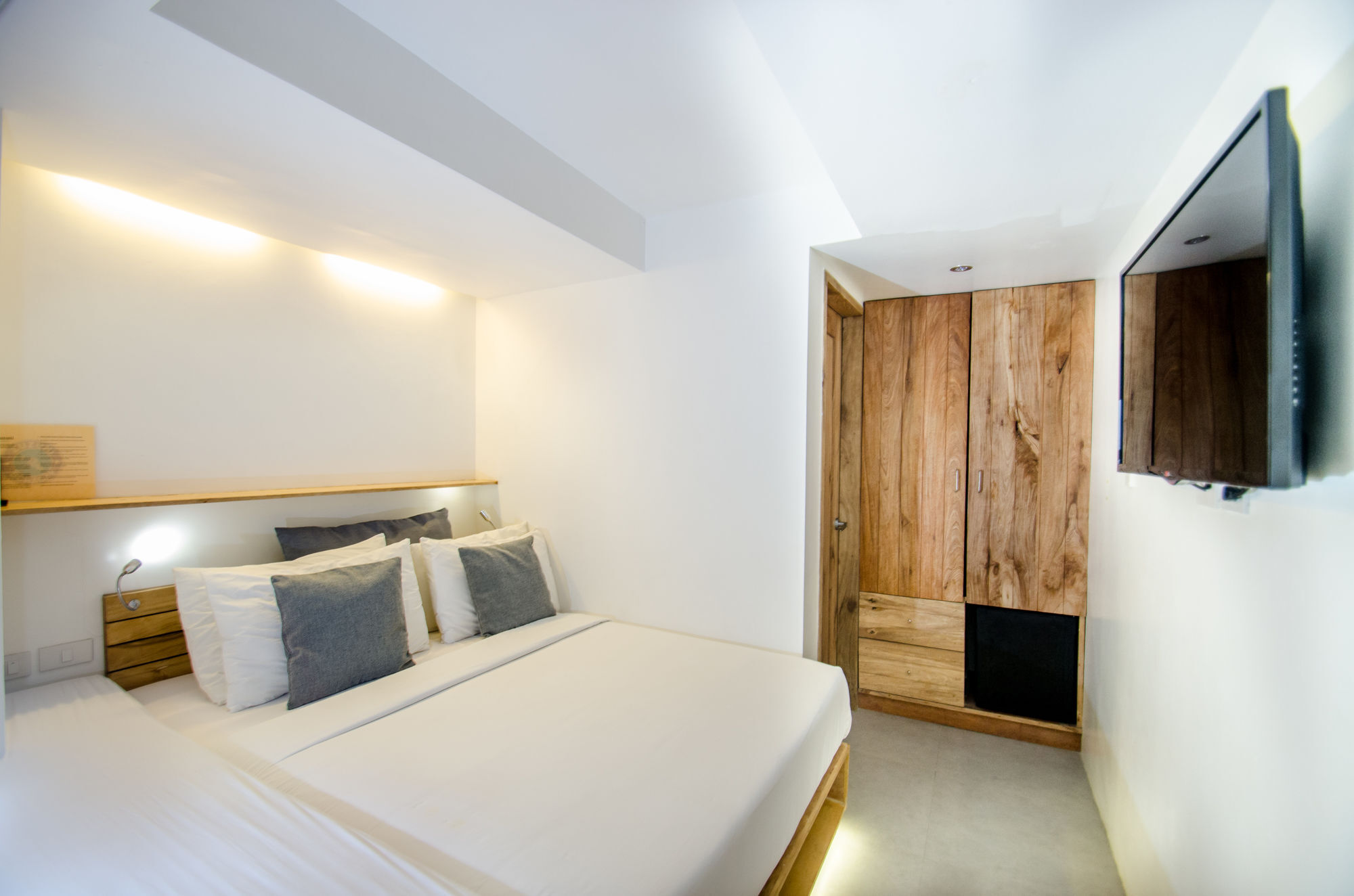 Zuzuni Boutique Hotel Balabag  Luaran gambar